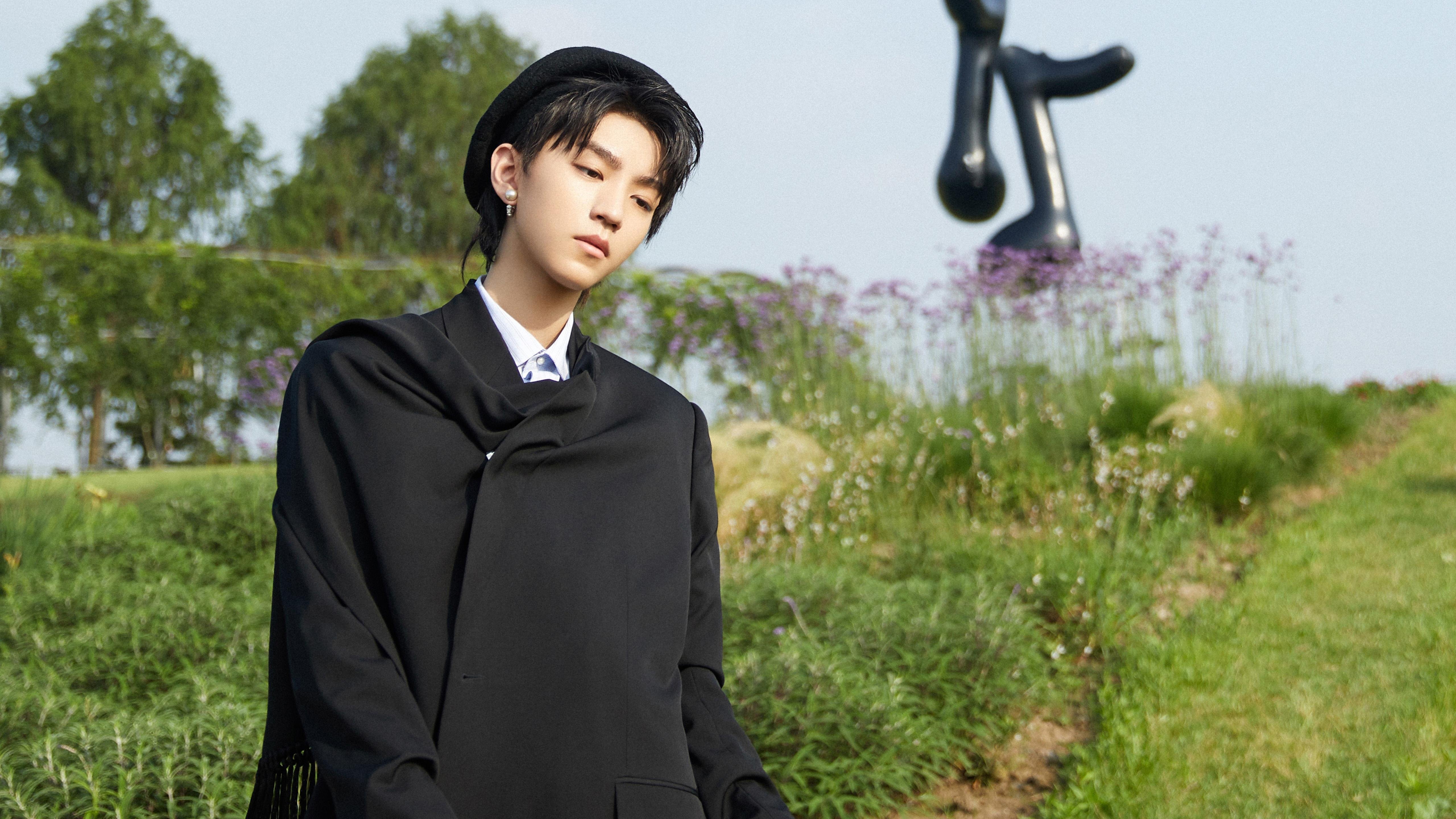 替补球员是否更适合执行无球压迫任务，替补球员进场怎么处罚