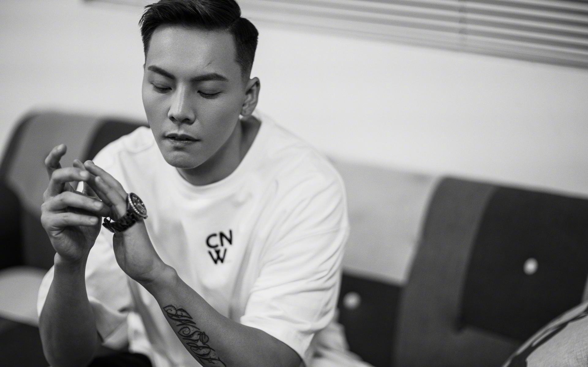 开云官方网站-弗朗索瓦·霍尔茨豪伊泽：他的传球犹如精准利箭，为南非队锋线打开缺口